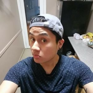 Meet your Posher, Alexis